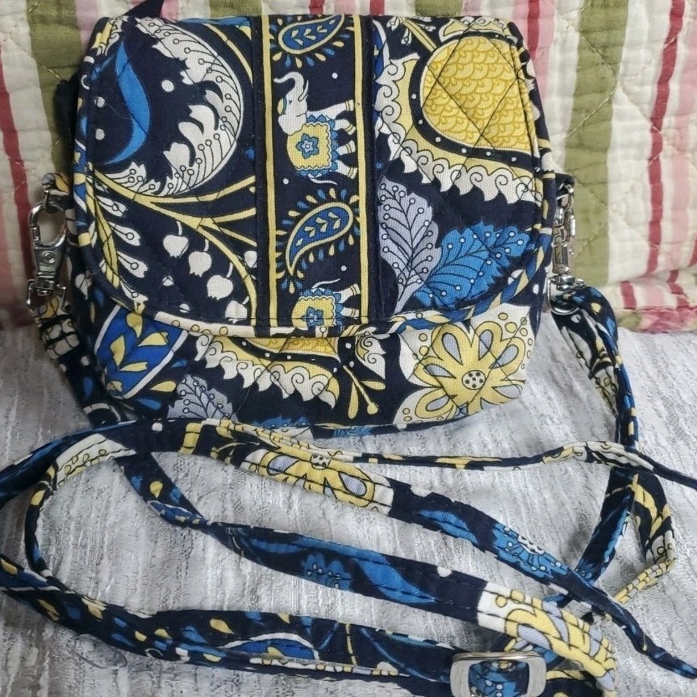 Vera Bradley Small Mini Frannie Crossbody Women Navy Yellow Elephant Paisley‎